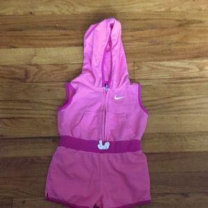 Nike size 18 month girl’s romper